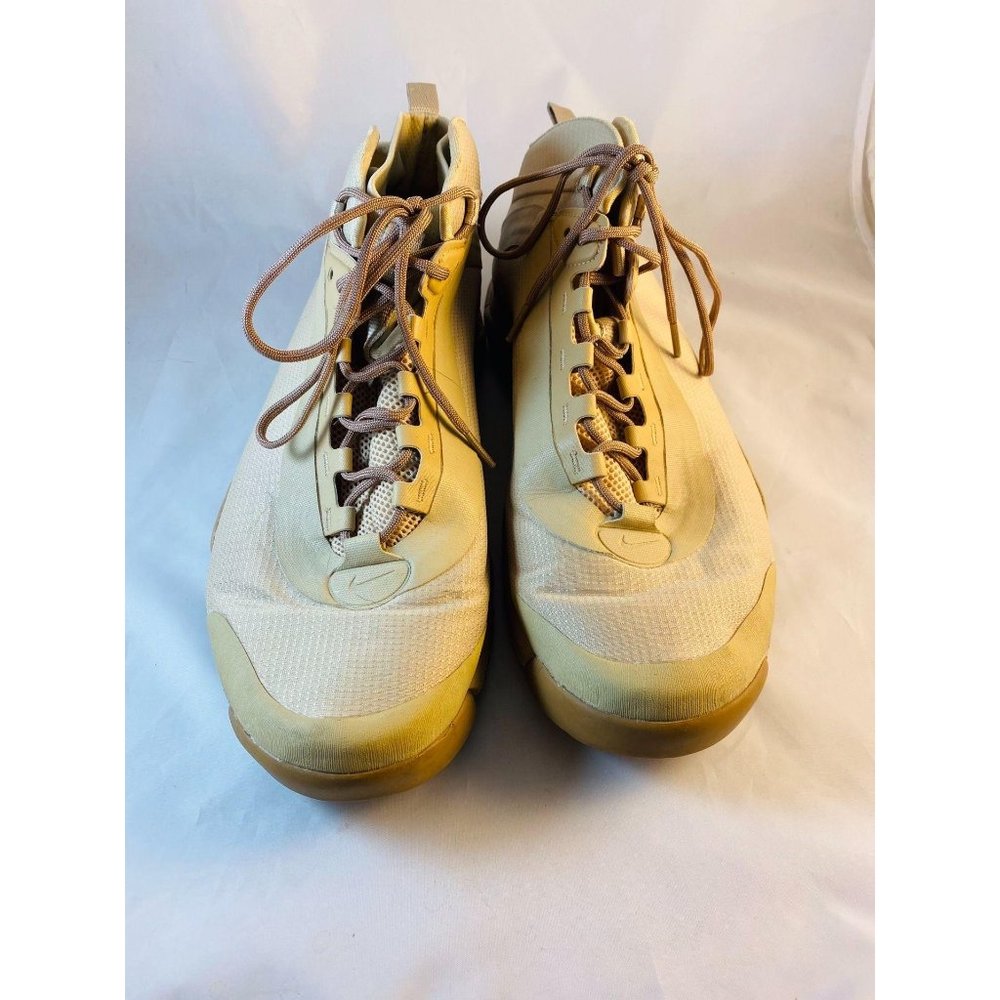 Rare! Men’s Nike SB British Khaki Mid Desert